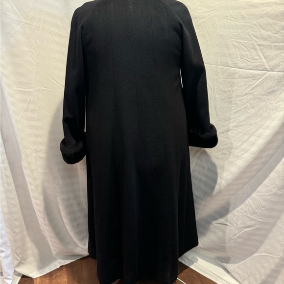Steve by Searle  black formal coat with fur trim size 14 - Picture 10 of 11